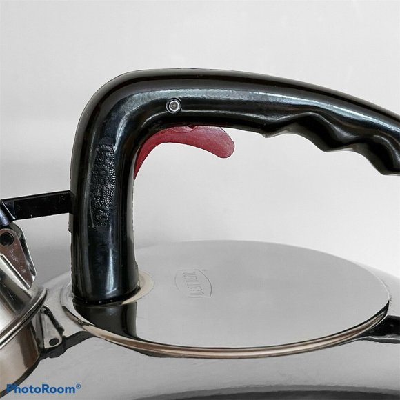 Vintage West Bend Trig Singing Tea Kettle - Picture 3 of 7